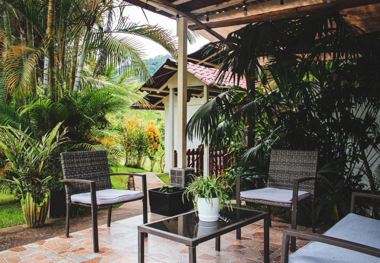 Albergue Turistico Gstir Pozuzo Esterno foto